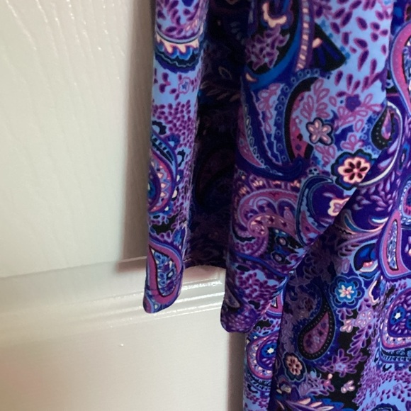 Kim Rogers Swing Top - Picture 2 of 8